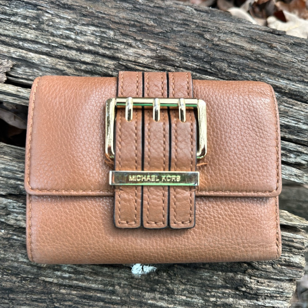 Michael Kors women trifold wallet
